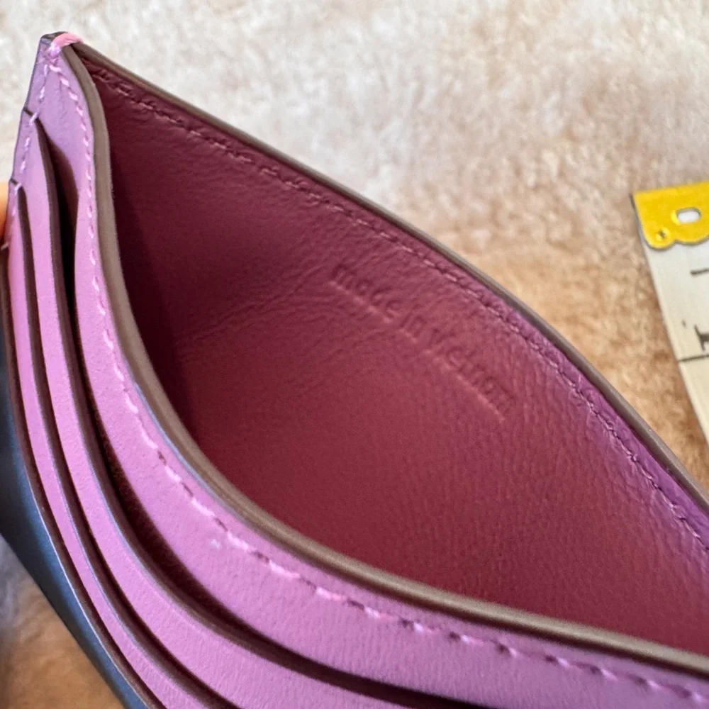Coach Slim Cardcase - Picture 5 of 5